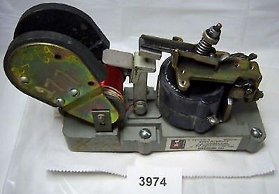 Cutler-Hammer DC Contactor Sz 1 6002H334B 600V 5A