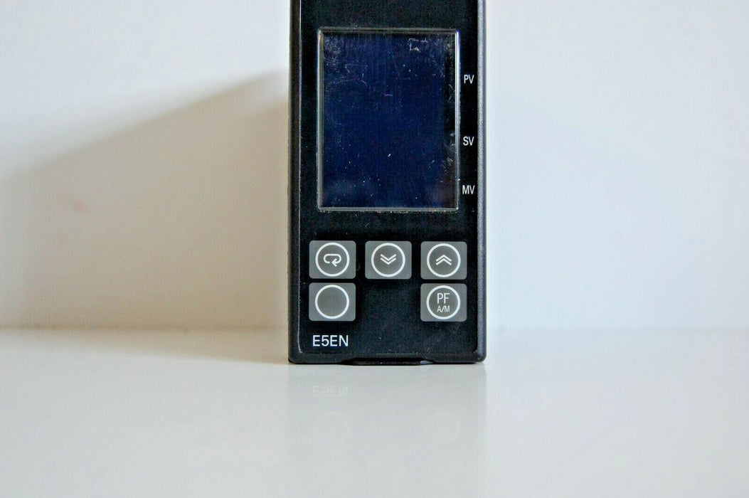 Omron E5EN-R3HBT-N Temperature Controller
