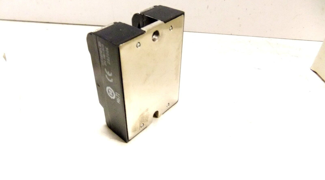 Crydom Solid State Relay 25A D2425