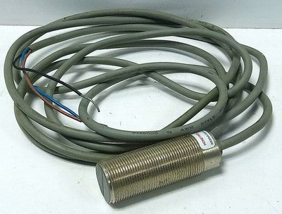 Honeywell 992AA18AN-A2 9-30 V DC Proximity Sensor
