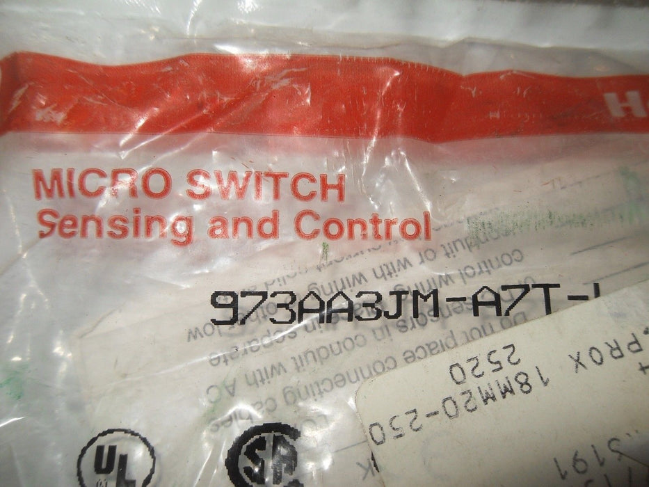Honeywell 973AA3JM-A7T-L Proximity Switch