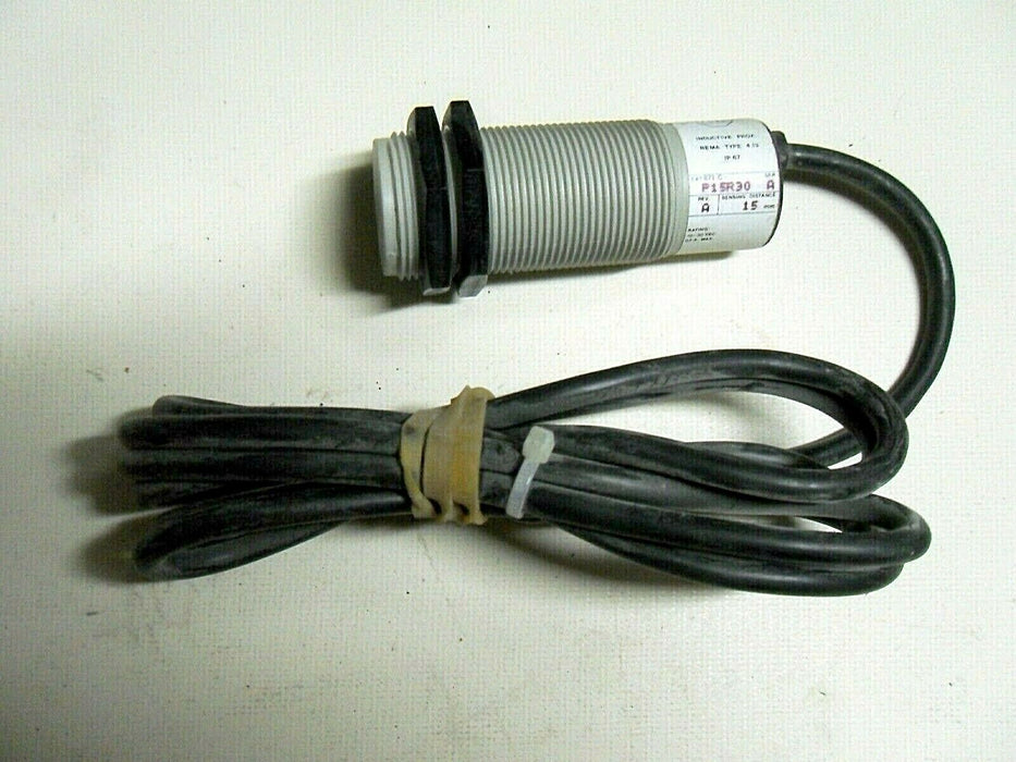 Allen-Bradley 871C-P15R30 Proximity Switch