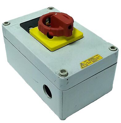 Square D 9421-V2 690 VAC 32 A Rotary Knob Disconnect Switch in Plastic Enclosure