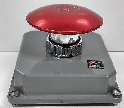 Cutler-Hammer E34JB2N8 Emergency Stop Button in Enclosure E34N1