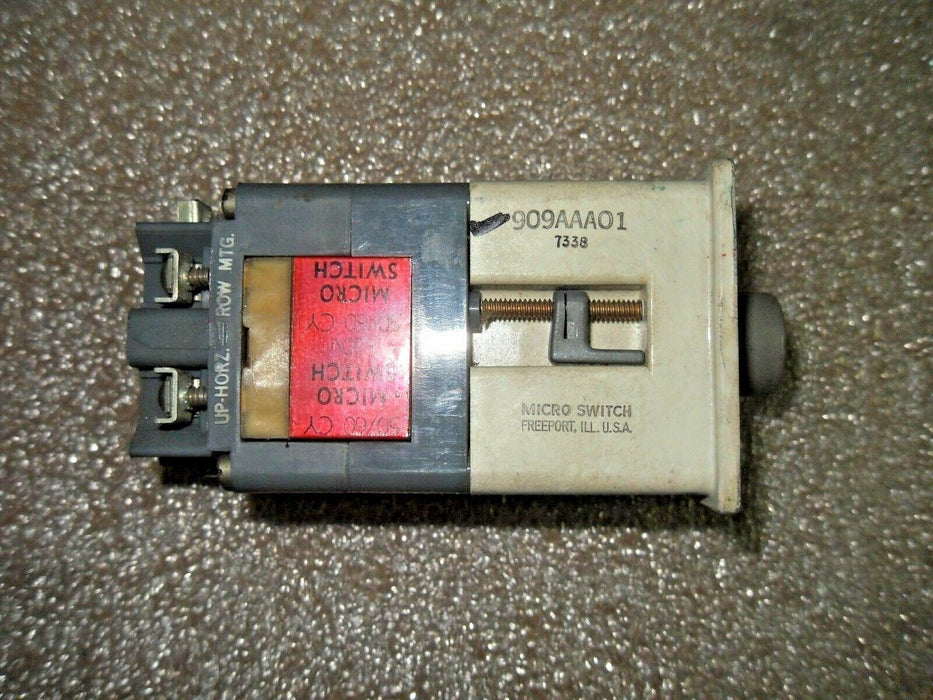 1 Honeywell 909AAA01 MICRO SWITCH PUSH BUTTON