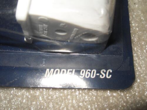 6 Regent 960-Sc Fluorescent Lampholders