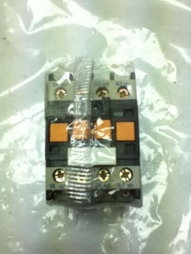 Telemecanique CA2DN40G6 Control Relay