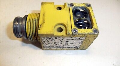 Banner Engineering 26577 / SM2A912LVQD VALUE-BEAM Photoelectric Sensor