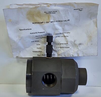 Nordson 124 935 1-1/4 in NPT Ball Check Valve