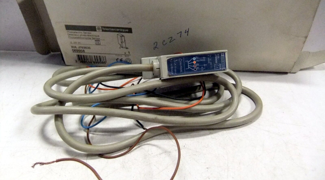Telemecanique XUL J703535 Photoelectric Sensor
