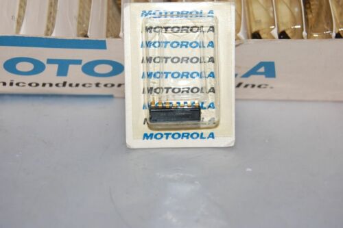 Motorola IC Chip MC858P