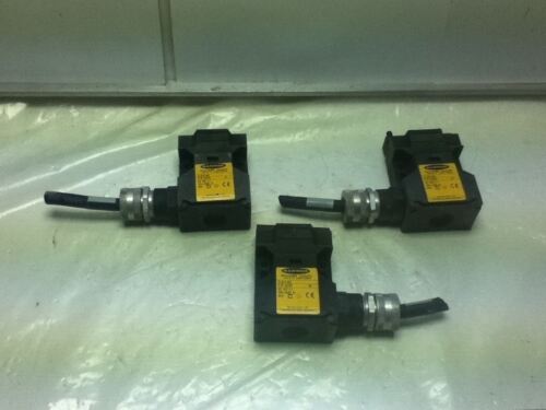 3 Banner Engineering Engineering ENGINEERING SI-QS75MC SAFETY SWITCHES
