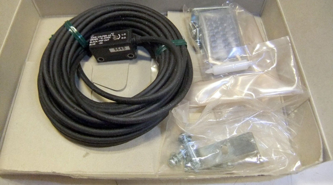 Allen-Bradley 42KB-U2LPSN-A5 Retroreflective Rectangular Sensor