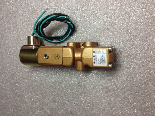 VERSA VSG-8322-A120 FOUR WAY VALVE
