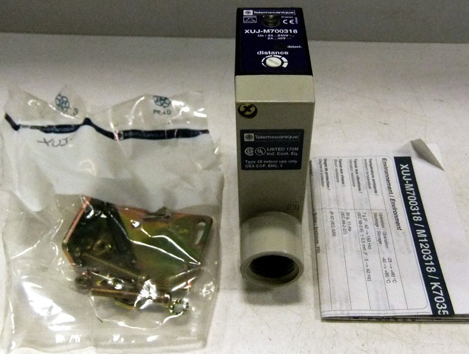 Telemecanique XUJ-M700318 Photoelectric Proximity Sensor
