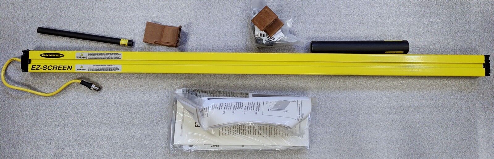 Banner Engineering 97942174K185G01 79536 EZ-SCREEN Safety Light Curtain Receiver