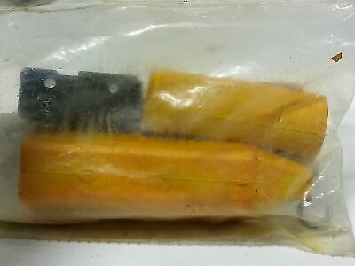 Crouse Hinds X8932-3 Single Button Switch Kit