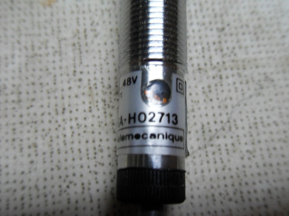Telemecanique XSA-H02713 Proximity Switch