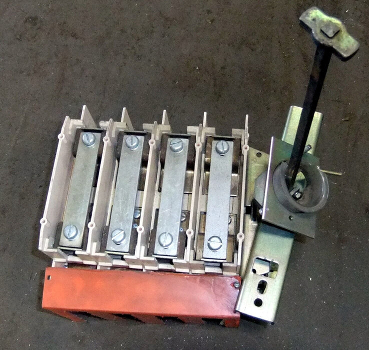 Hubbell 3 Pole Fuse Switch UFS200 62277-1