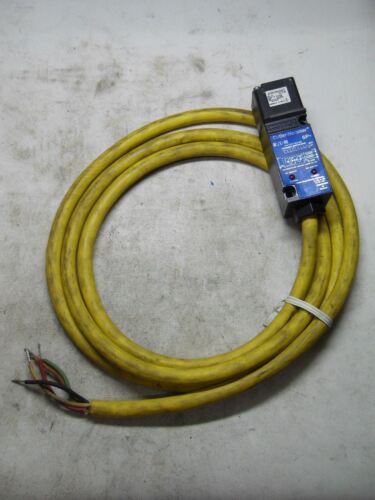 1 Cutler-Hammer E51CLS16PU PROXIMITY SENSOR