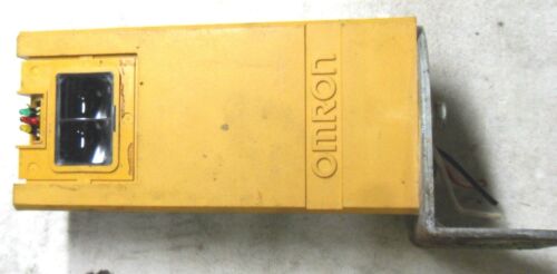 1 OMRON E3K-D2 PHOTOELECTRIC SWITCH