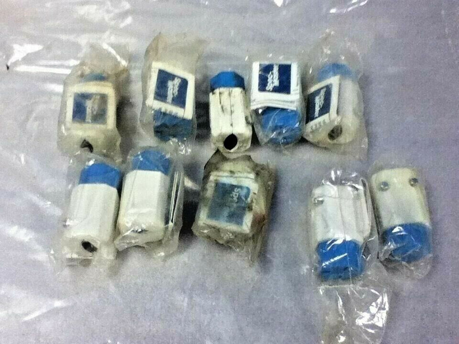LOT OF 10 SPEC-MASTER 15A & 20A CONNECTORS