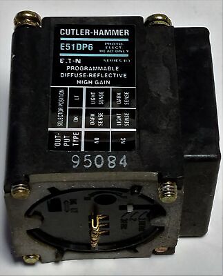 Cutler-Hammer E51DP6 Photoelectric Proximity Sensor