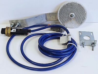 Eaton 14151AS5360 Polarized Retroreflective Photoelectric Sensor w/ Reflector