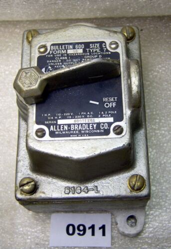 Allen-Bradley Motor Starter 600-TEX4A Toggle Enclosure