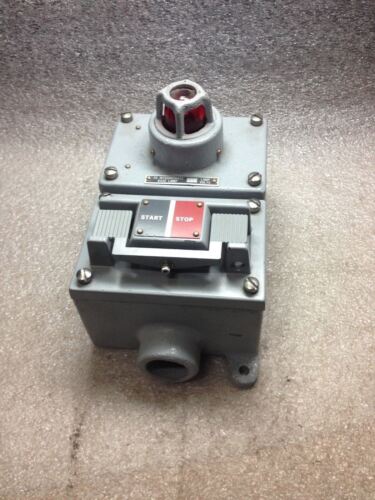 Allen-Bradley 800H-2HAR7 PUSHBUTTON STATION