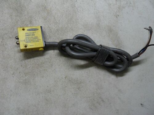 Banner Engineering 25619 / SM312D MINI-BEAM Photoelectric Proximity Sensor