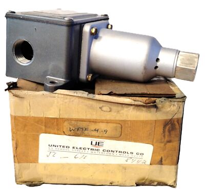 United Electric J6-610 125/250 V AC 30-100 psi Differential Pressure Switch