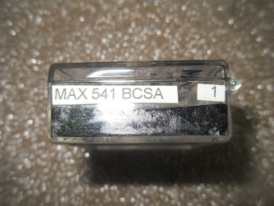 Maxim MAX541BCSA Digital To Analog Converter