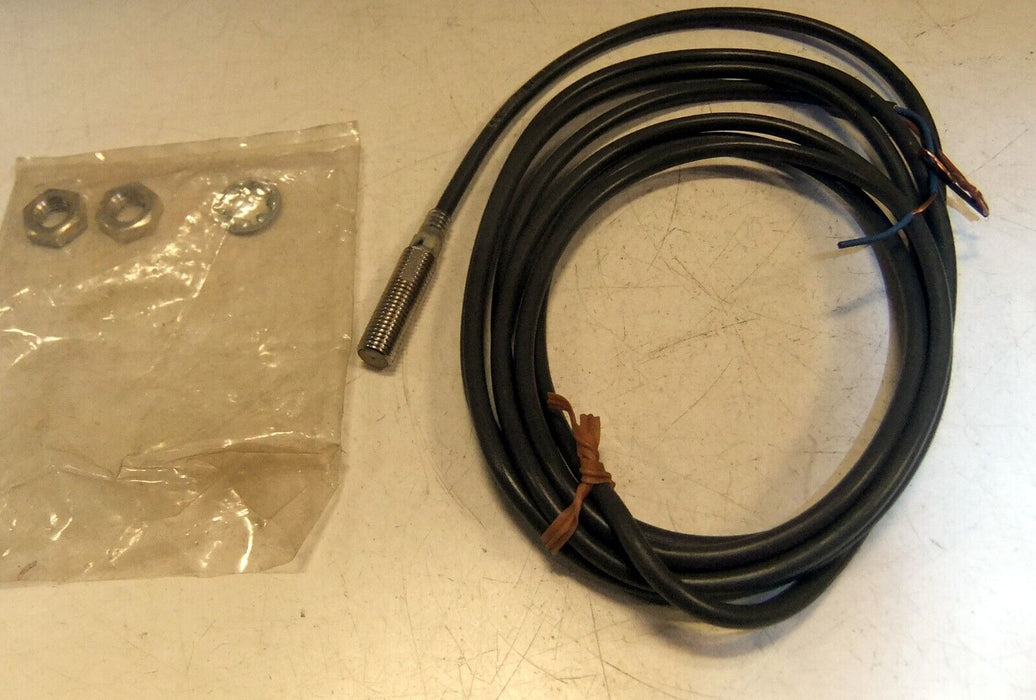 Omron E2E-X1R5F1 12-24VDC Inductive Proximity Sensor
