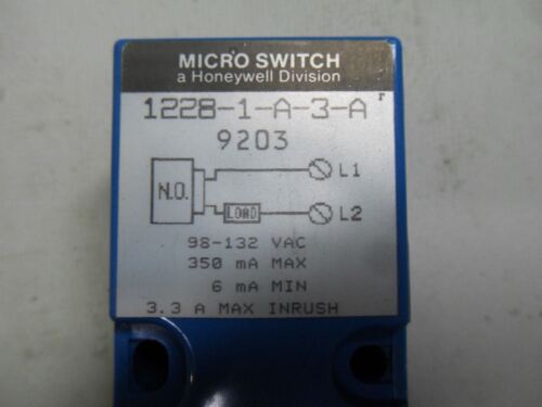 1 Microswitch 1228-1-A-3-A 9204 Limit Style Sensor