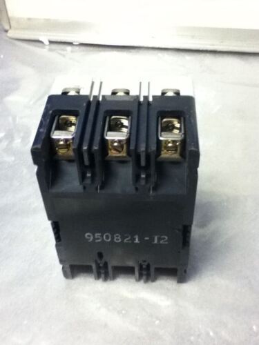Cutler-Hammer EHD3020 CIRCUIT BREAKER