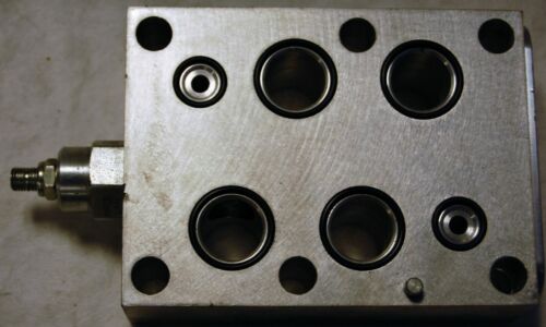 Sun Hydraulics OKP4-A2 Manifold
