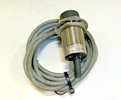 Allen-Bradley 872C-A15N30-A2 Proximity Switch