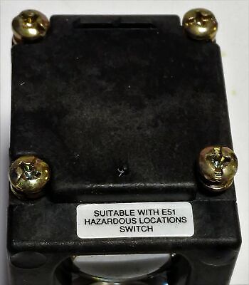 Cutler-Hammer E51DP6 Photoelectric Proximity Sensor