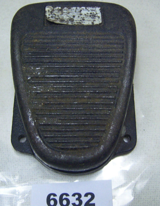 Clipper Foot Switch SPST-NO 15A 125V 632-SC3