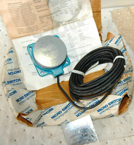 MICRO SWITCH FMSA3-25 PROXIMITY SWITCH