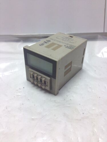 OMRON H3CA-8 TIMER