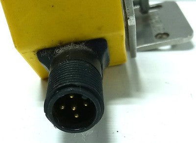 Banner Engineering Q60BB6AFV1000Q 10-30 V DC Adjustable Photoelectric Sensor