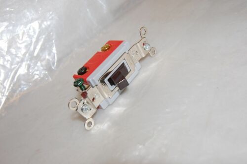 Hubbell TOGGLE SWITCH HBL1385
