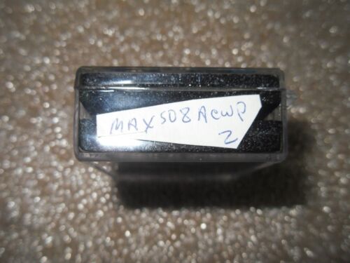 2 Maxim MAX508ACWP Digital to Analog Converters