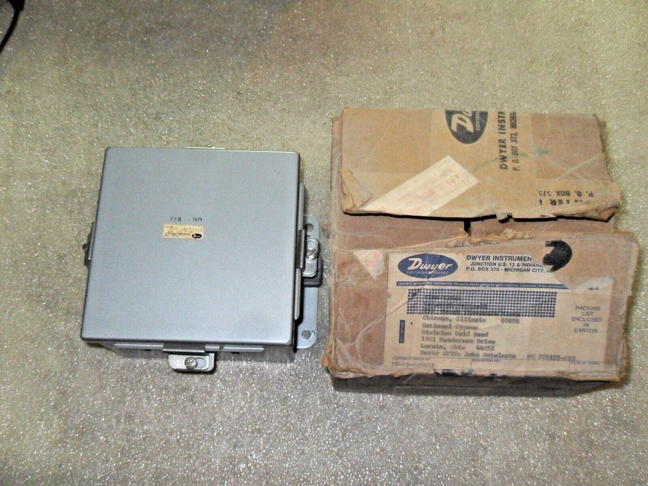 Dwyer 1824 10 Low Pressure Switch W/ Enclosure