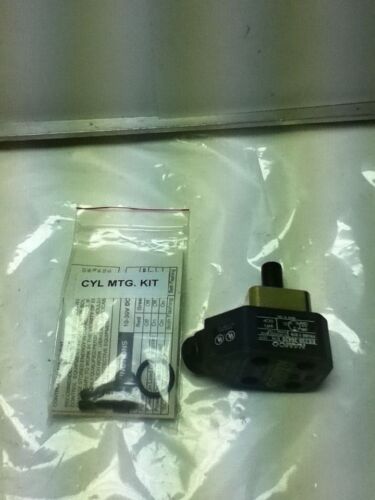NAMCO EE230-30420 PROXIMITY SWITCH