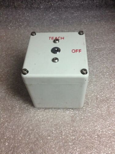 Tecnomatic Hd16X215R012 Key Operated Selector Switch