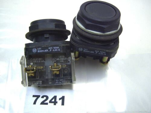 2 Allen-Bradley Push Buttons 800H-AR ... F SEE PICS