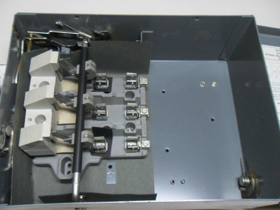 Cutler-Hammer CP2Hd321 Heavy Duty Fusible Safety Bus Plug 30A